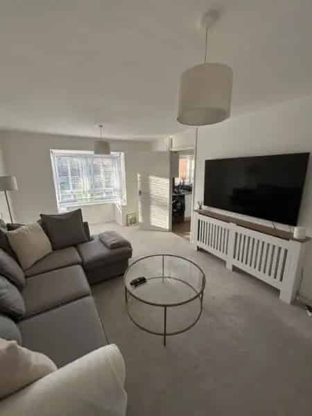 2 Bed House Wimborne Near Shops and Town Centre