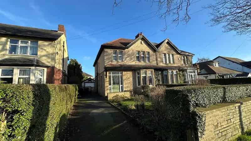 4 Bedroom Semi Detached House For Sale Huge Potential To Extend