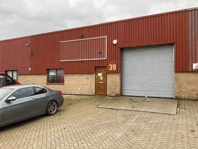 Industrial For Rent in 39, High Street, Ascot, England