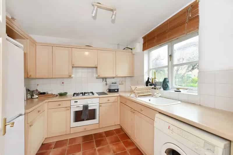 3 Bedroom Terraced House for Rent - Family Friendly