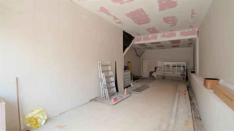 Retail Unit for Rent North West London 800 sq ft High Street