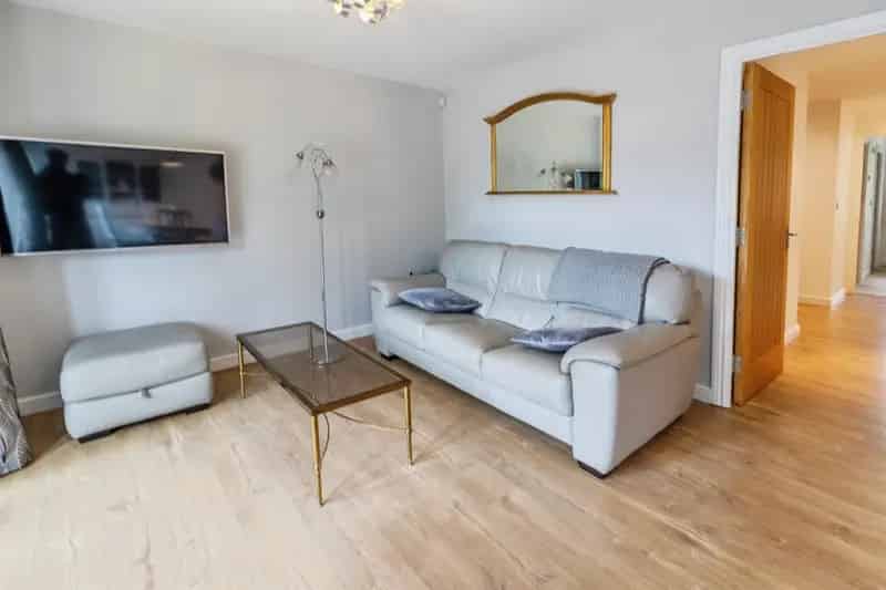 2 Double Bed Ground Floor Apartment in Over 55s Complex