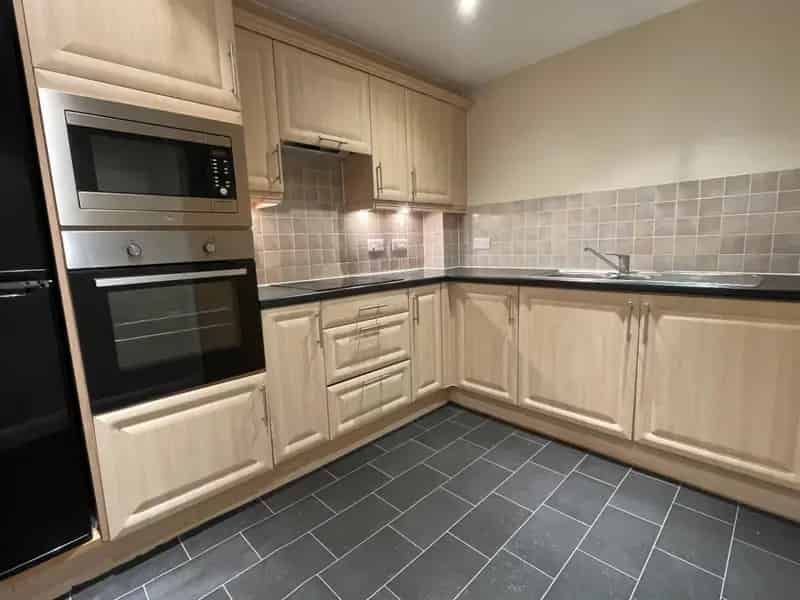 1 Bedroom Flat for Sale Near Victoria Hospital Stanley Park