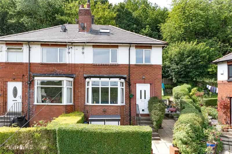 Three Bedroom House in Meanwood with Garden and Ridge Views