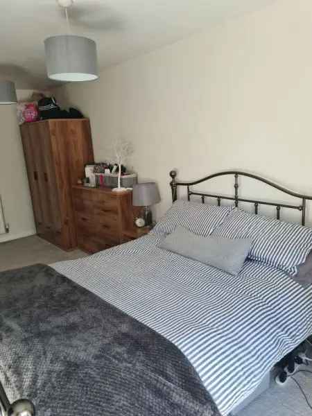 Flat For Rent in Stevenage, England