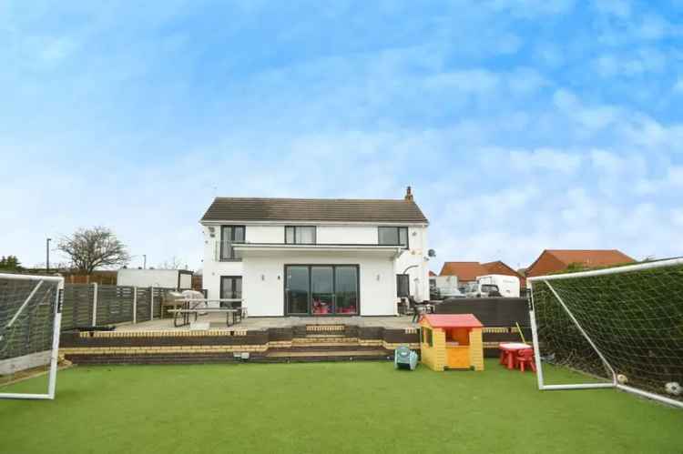 6 Bedroom Detached House with Annex and Planning Permission
