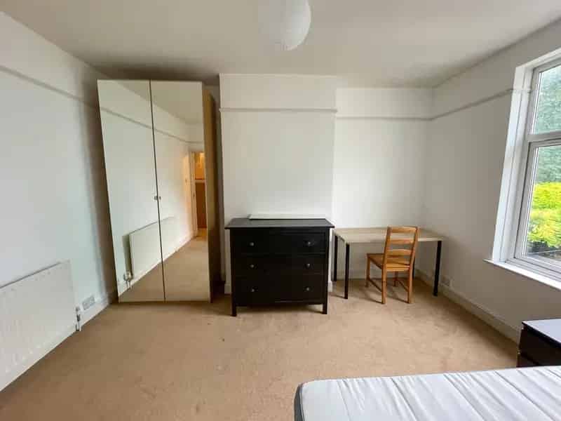3 Bedroom Maisonette to Rent in Bristol