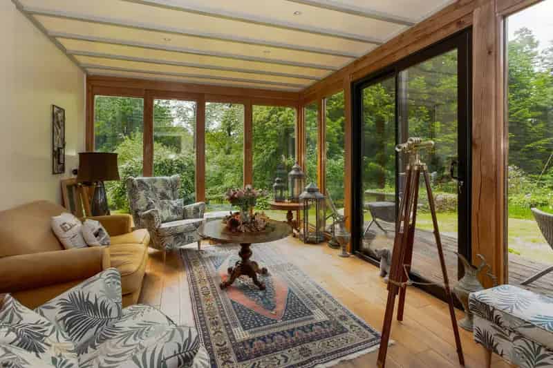 7 Bedroom Detached House with Period Features and Solar Panels