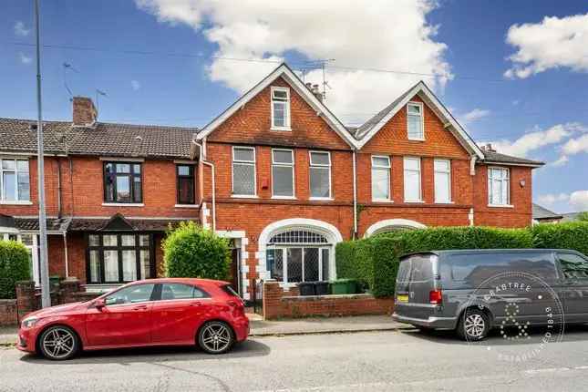 Flat for sale in Romilly Road, Canton, Cardiff CF5