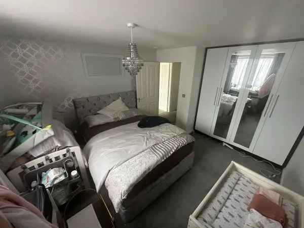 Flat For Rent in London, England