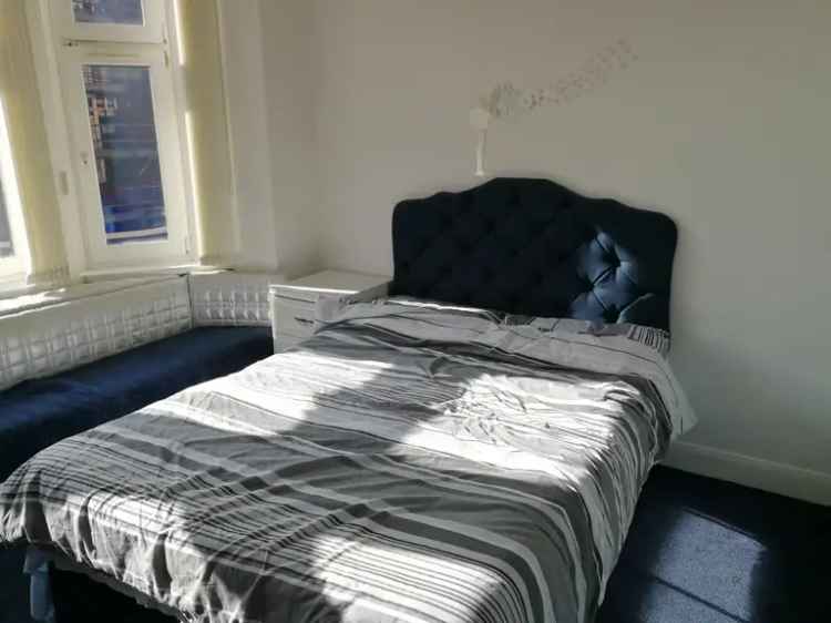 2 bedroom flat share to rent