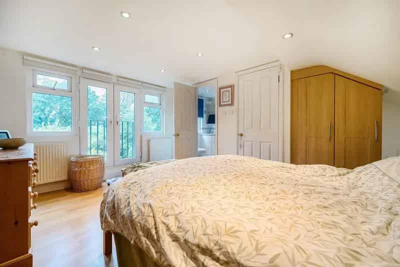 Four Bedroom Family Home near West Wickham Station