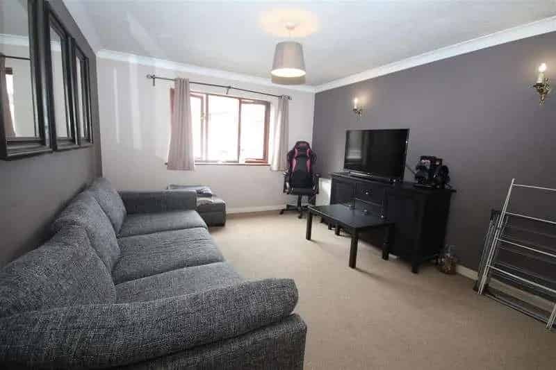 1 Bed Flat for Sale Twyford Ground Floor Apartment