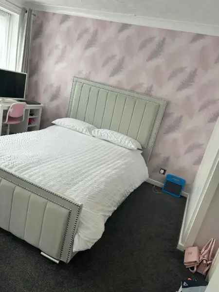  For Rent in Maidstone, England