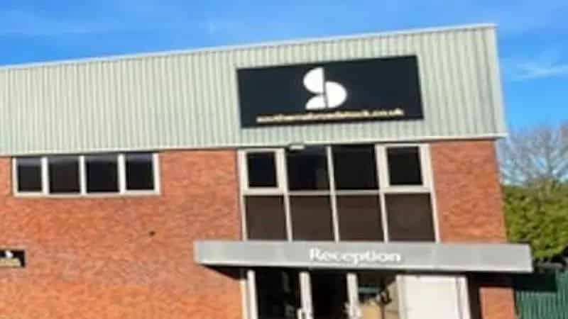 Modern Detached Warehouse Unit in Lyme Green