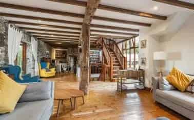 Grade II Listed Barn Conversion near Ashburton Devon