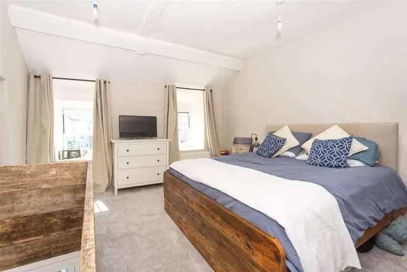 2 Bed House for Sale in Waunfawr Near Snowdonia