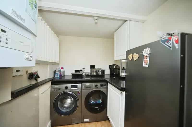 Three Bedroom Mid-Terrace House Near Taunton