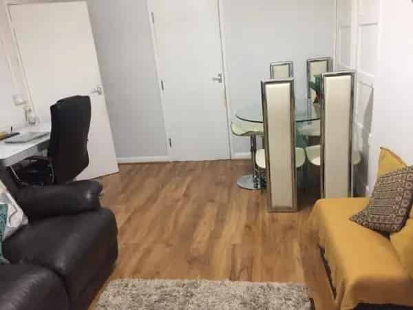 2 Bed Bungalow Near Cranleigh With Large Gardens
