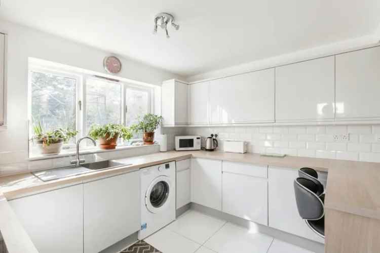 Three Bedroom Semi Detached House Hellesdon Norwich