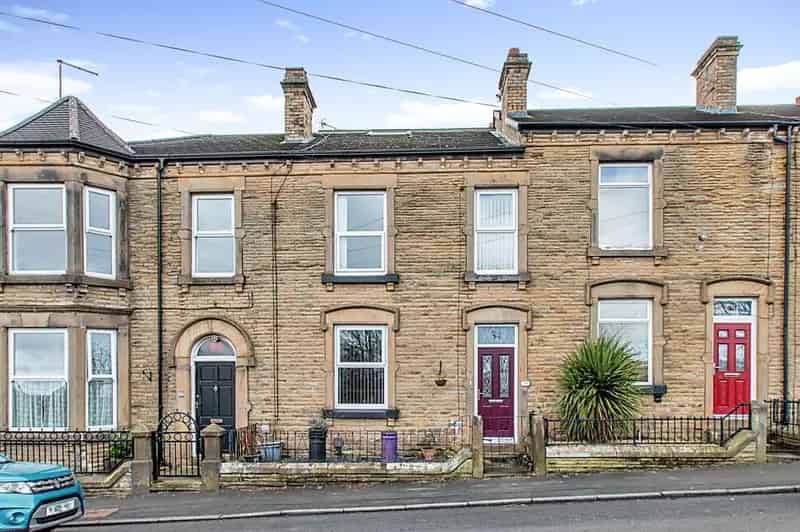 3 Bedroom Mid Terrace House to Rent Morley West Yorkshire