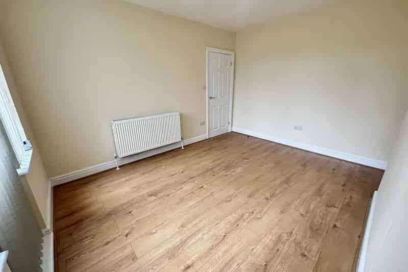 3 Bedroom House in Rugby - Modern, Family Home - Zero Deposit Option