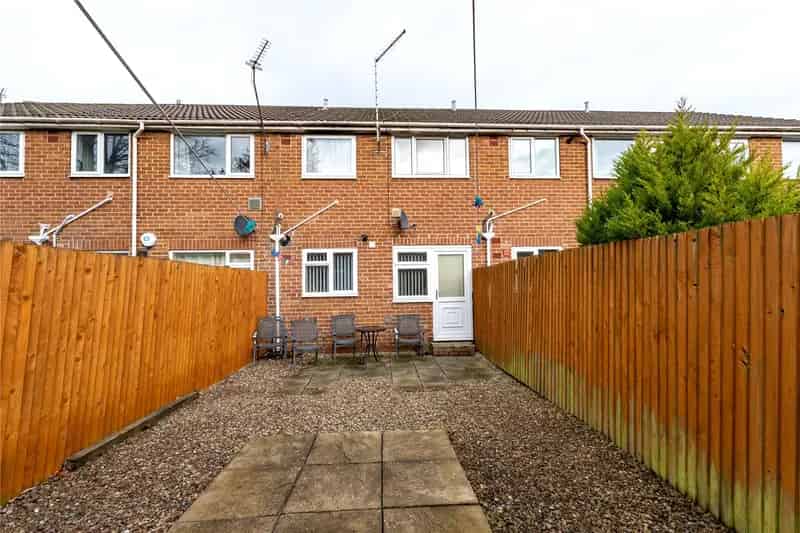 One Bedroom Ground Floor Apartment Near Horsforth Train Station