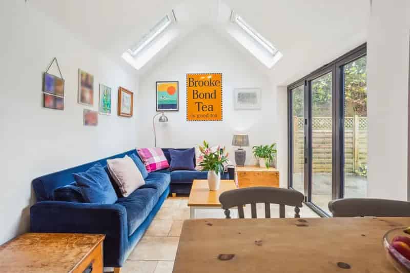 4 Bedroom Link Detached House for Sale in Broom