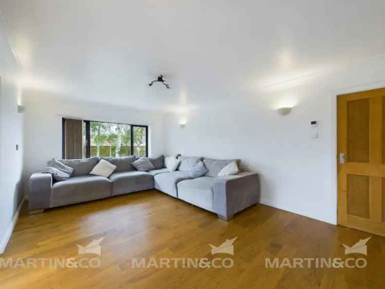 4 Bedroom Detached Bungalow For Sale
