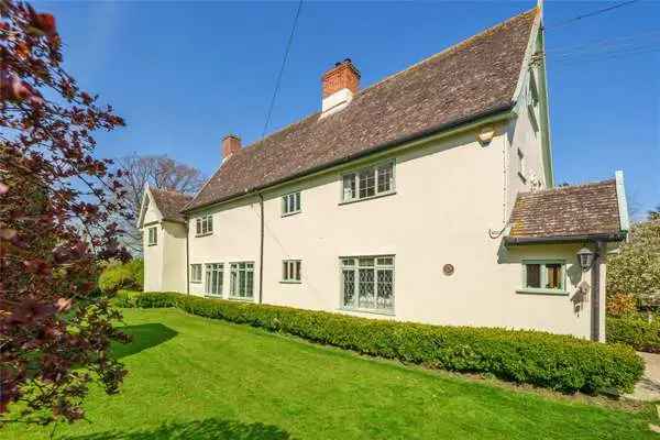 Grade II Listed Farmhouse with Indoor Pool and Annexe