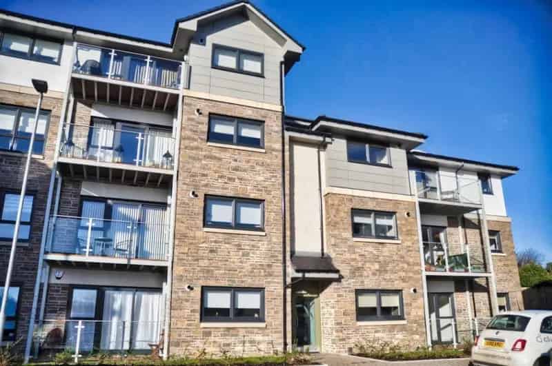 3 Bedroom Apartment to Rent Scholars Court UNFURNISHED