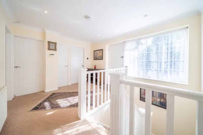 4 Bedroom Detached House for Sale Eastwood Rise Baldwins Gate