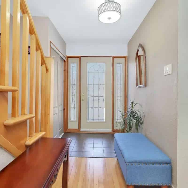 Lachine Ouest Family Home: 5 Bedrooms, Pool, Garage