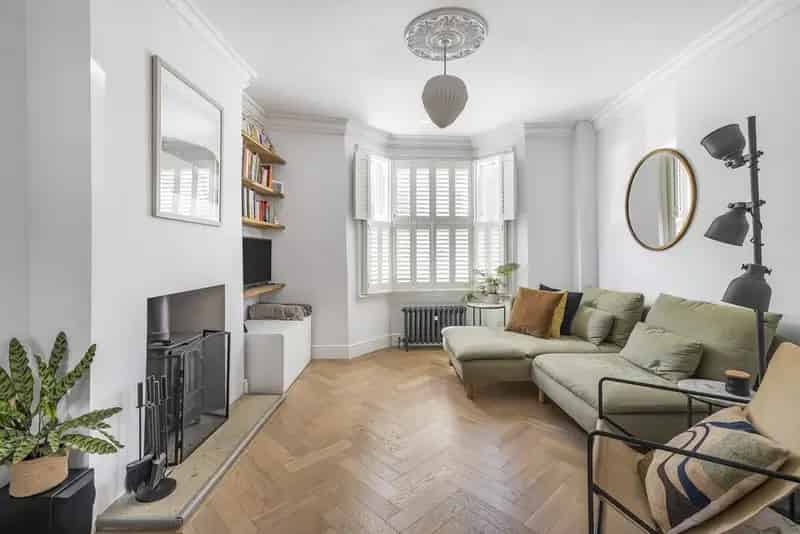 3 Bedroom Victorian Home with Garden