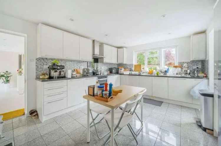 5 Bed Detached House for Sale in Burpham Guildford