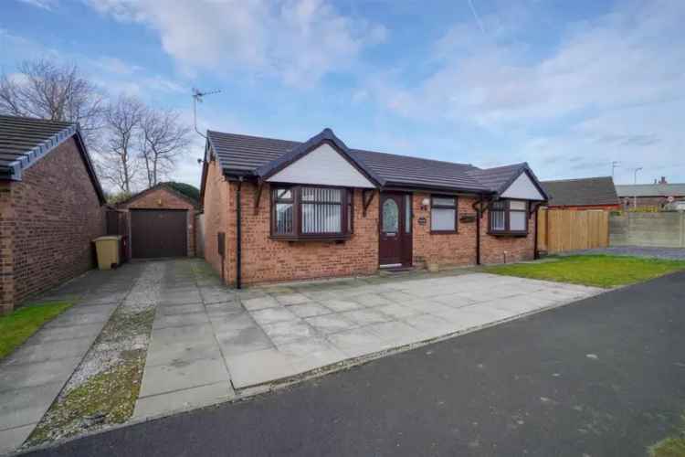 2 Bedroom Bungalow for Sale in Daisy Hill Westhoughton