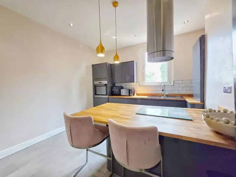 2 Bed House for Sale in Pogmoor Barnsley