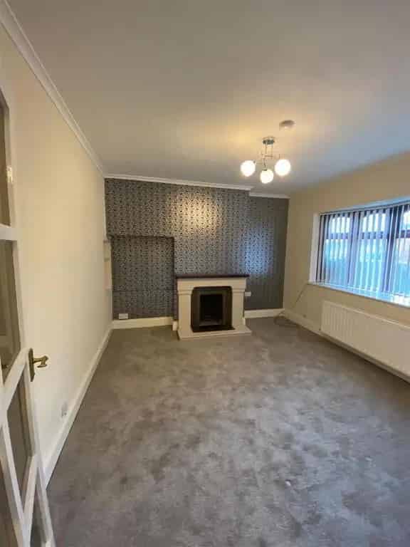 3 Bedroom End Terrace House for Rent