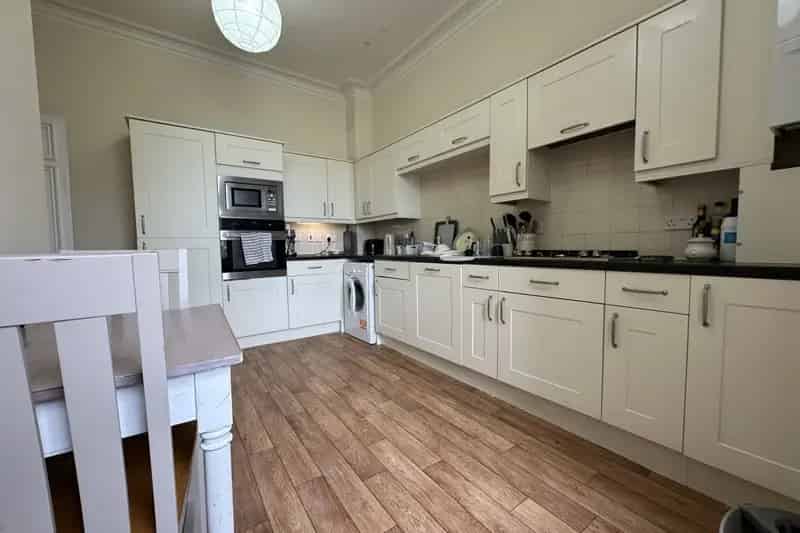 Two Double Bedroom Maisonette Near Whiteladies Road