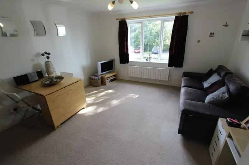 1 Bedroom Apartment House to Rent