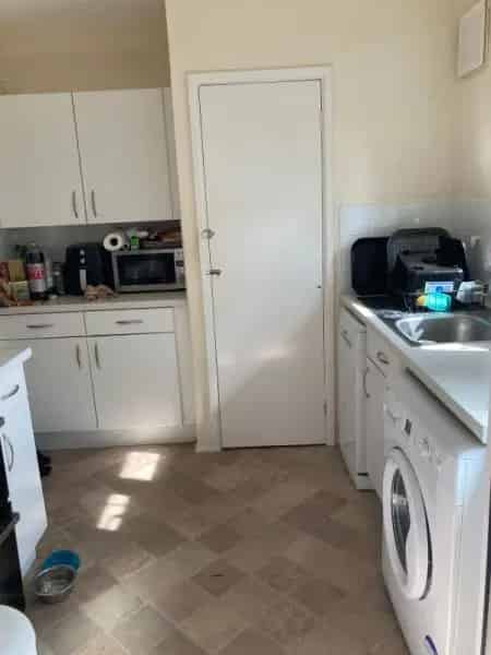 Semi Detached Bungalow Near Town Shops and Train Station