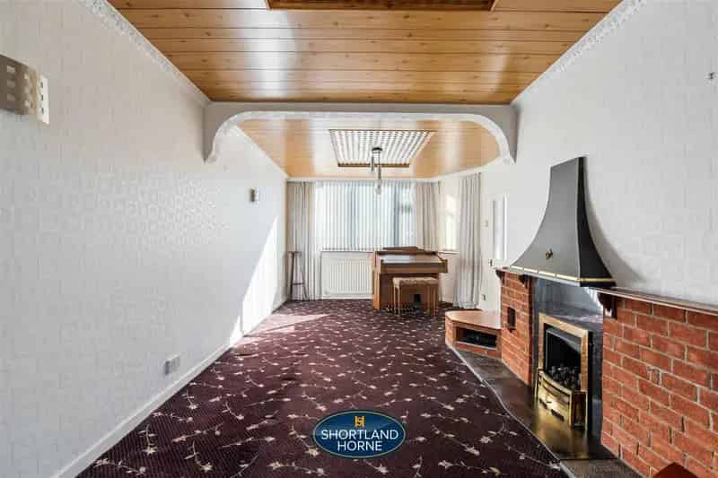 3 Bedroom Terraced House For Rent