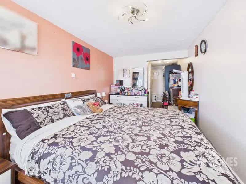 4 Bed Detached House for Sale