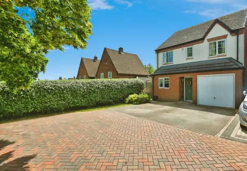 3 Bedroom House To Let Available 04092025