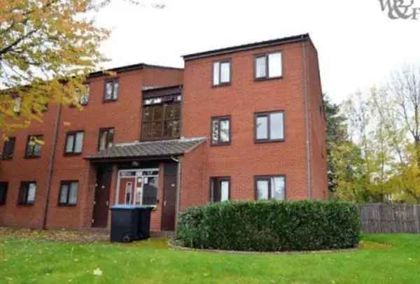 Flat For Rent in Birmingham, England