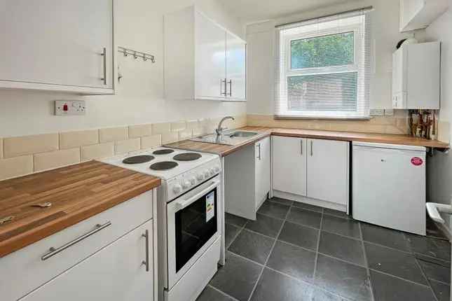 Flat to Rent Ely Road Cardiff CF5 Modern Upgraded Amenities Parking