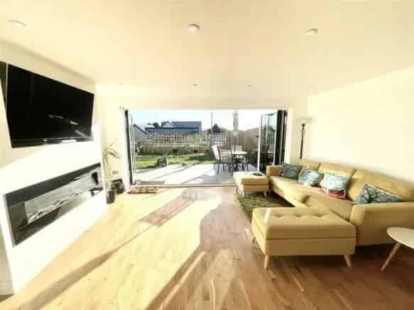 Four Bedroom Detached House Surfleet Reservoir