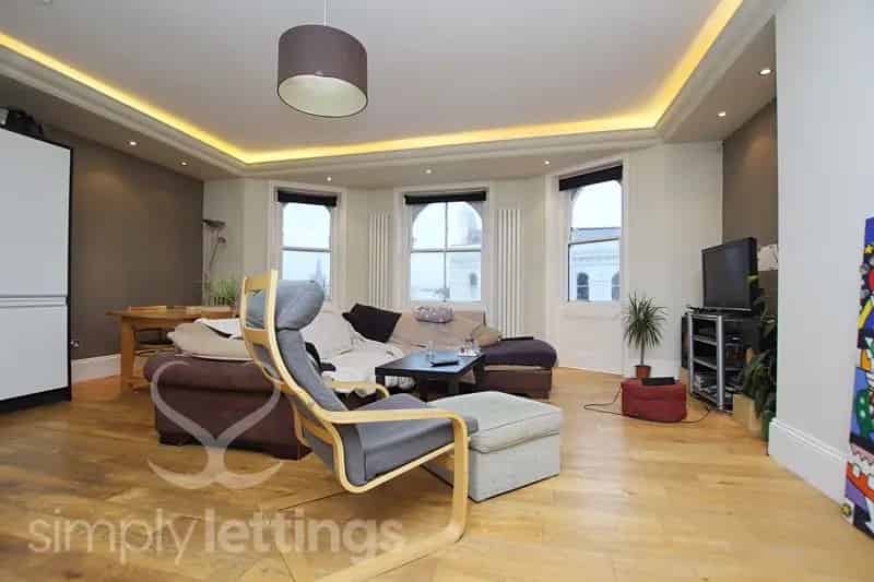 2 Bedroom Maisonette House to Rent Kemp Town Seafront