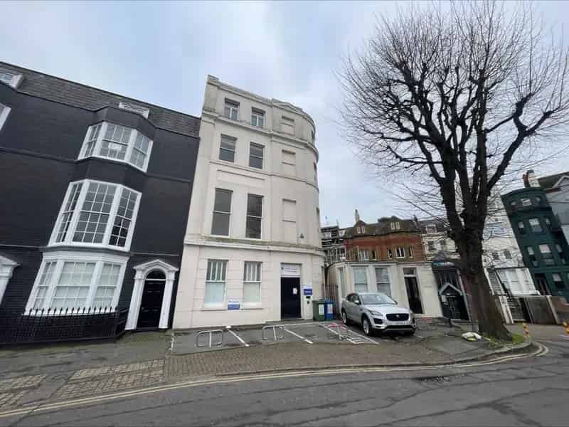 Grade II Listed Building 5 Floor Office Space 5 Parking Spaces