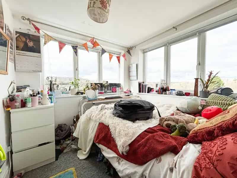 5 Bedroom Maisonette To Rent